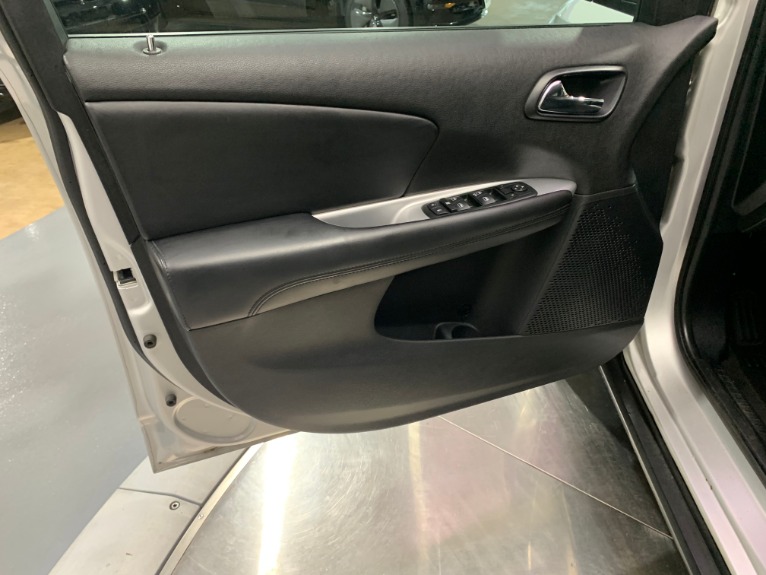 Used-2012-Dodge-Journey-SXT-FWD