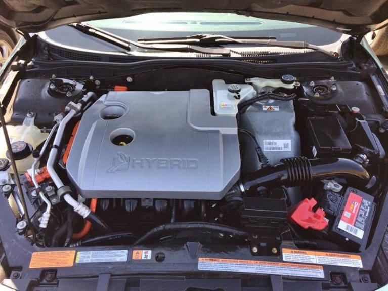 Used-2010-Ford-Fusion-Hybrid-Base-4dr-Sedan