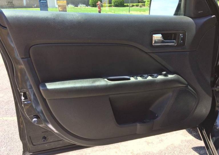 Used-2010-Ford-Fusion-Hybrid-Base-4dr-Sedan