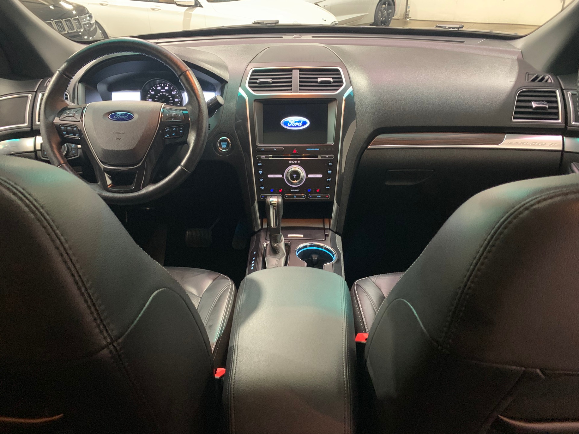 Used-2017-Ford-Explorer-Limited-AWD