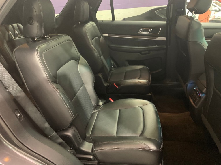 Used-2017-Ford-Explorer-Limited-AWD