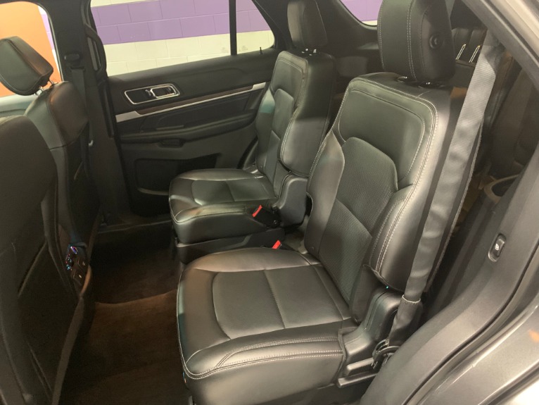 Used-2017-Ford-Explorer-Limited-AWD