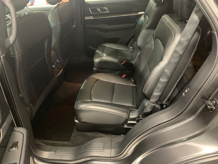 Used-2017-Ford-Explorer-Limited-AWD