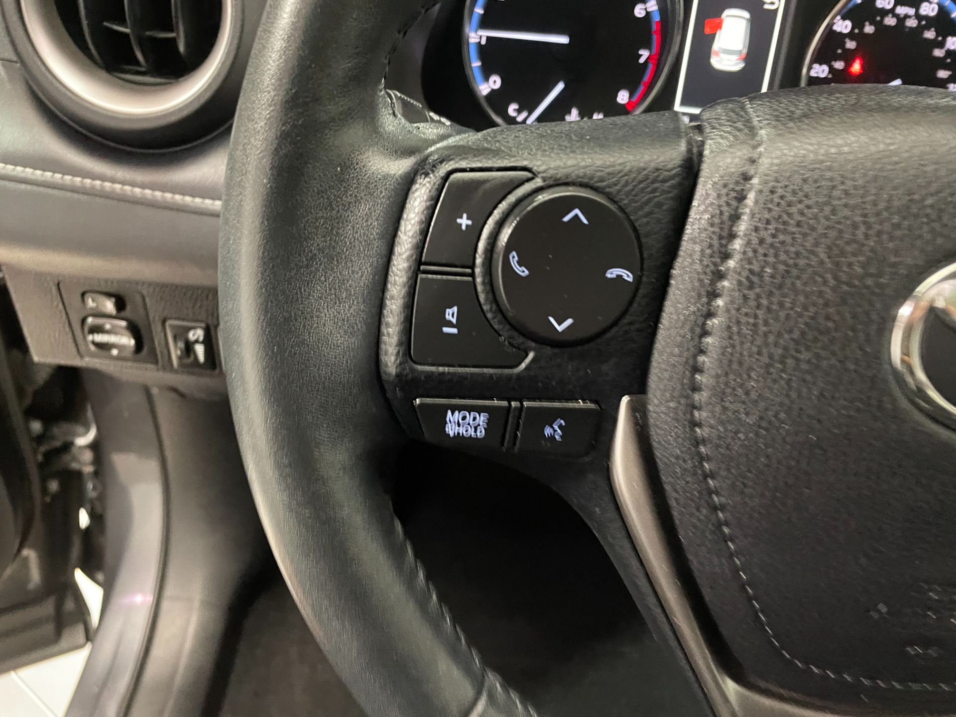 Used-2017-Toyota-RAV4-Limited-AWD