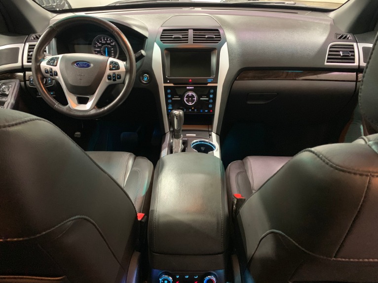 Used-2015-Ford-Explorer-Limited-AWD