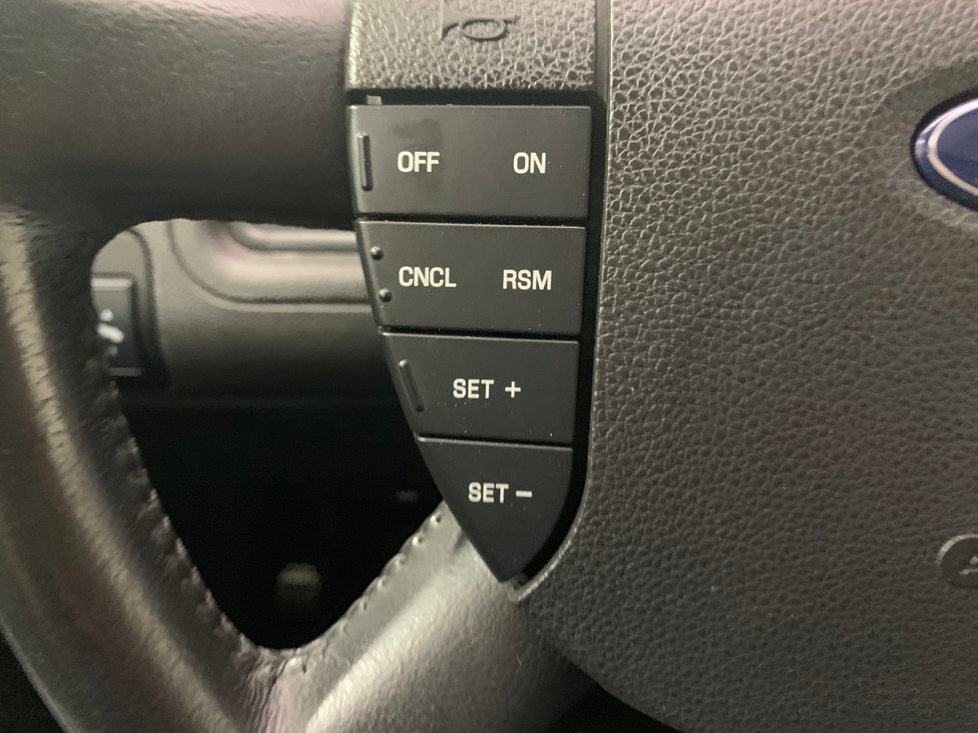 Used-2005-Ford-Freestyle-Limited-AWD
