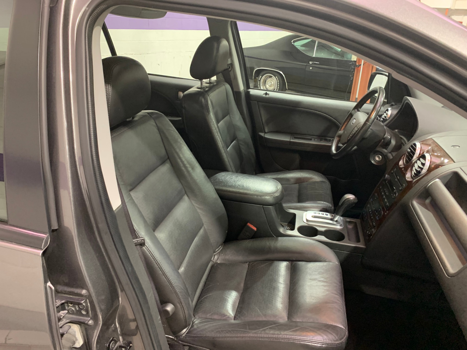Used-2005-Ford-Freestyle-Limited-AWD