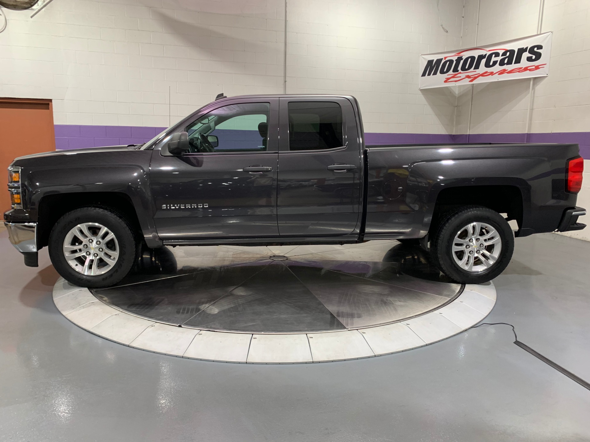 Used-2014-Chevrolet-Silverado-1500-LT-4X2