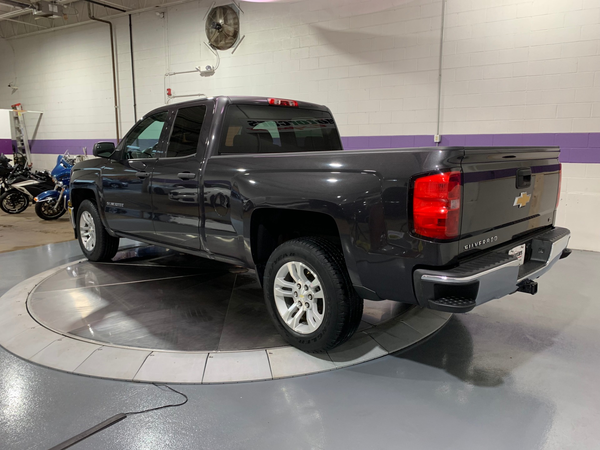 Used-2014-Chevrolet-Silverado-1500-LT-4X2