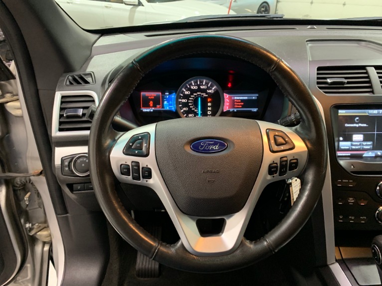 Used-2011-Ford-Explorer-XLT