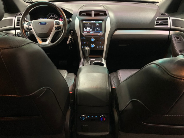 Used-2011-Ford-Explorer-XLT