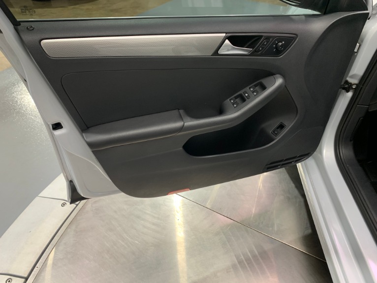 Used-2017-Volkswagen-Jetta-14T-S-FWD