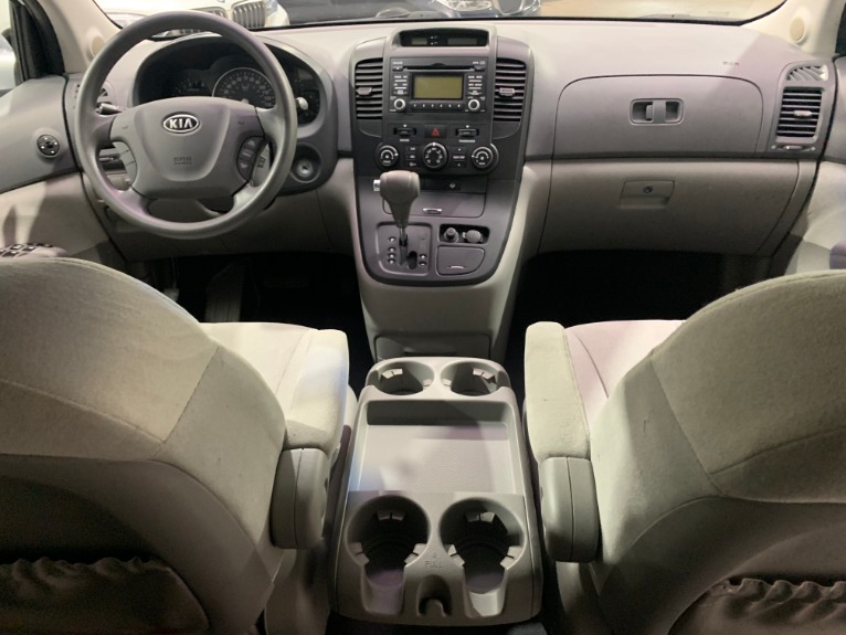 Used-2009-Kia-Sedona-LX-FWD