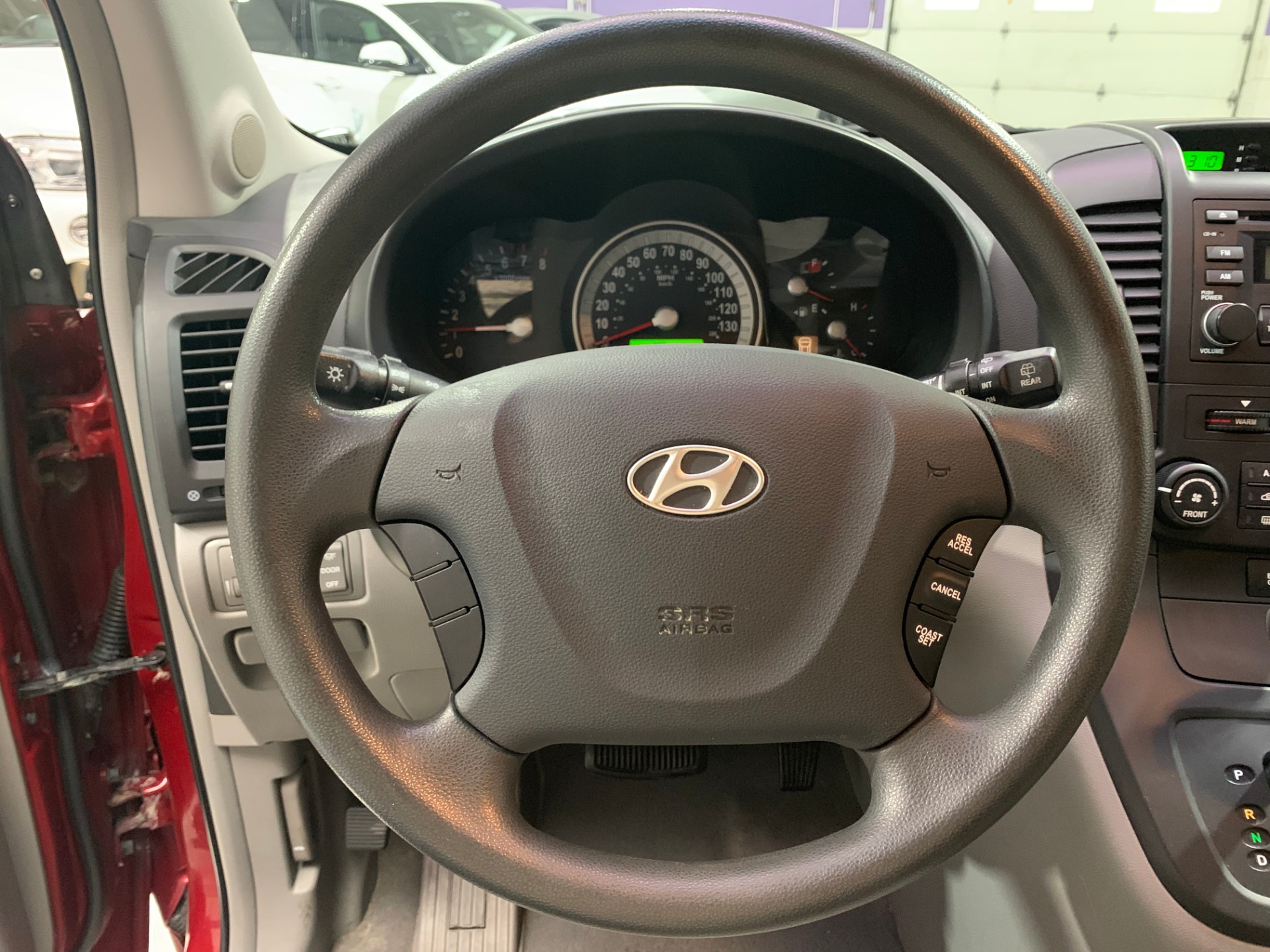 Used-2007-Hyundai-Entourage-SE-FWD