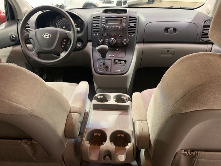 Used-2007-Hyundai-Entourage-SE-FWD