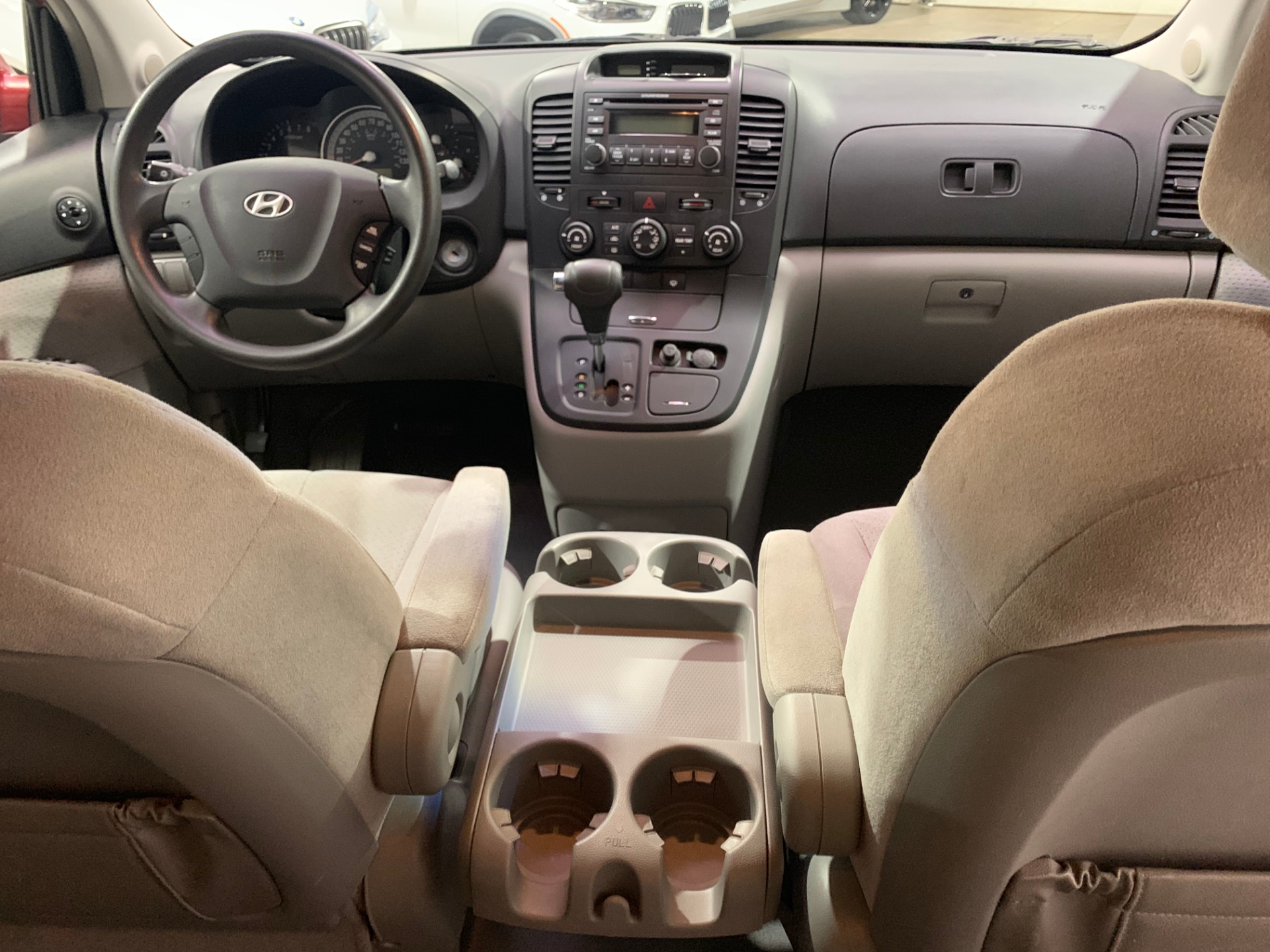 Used-2007-Hyundai-Entourage-SE-FWD