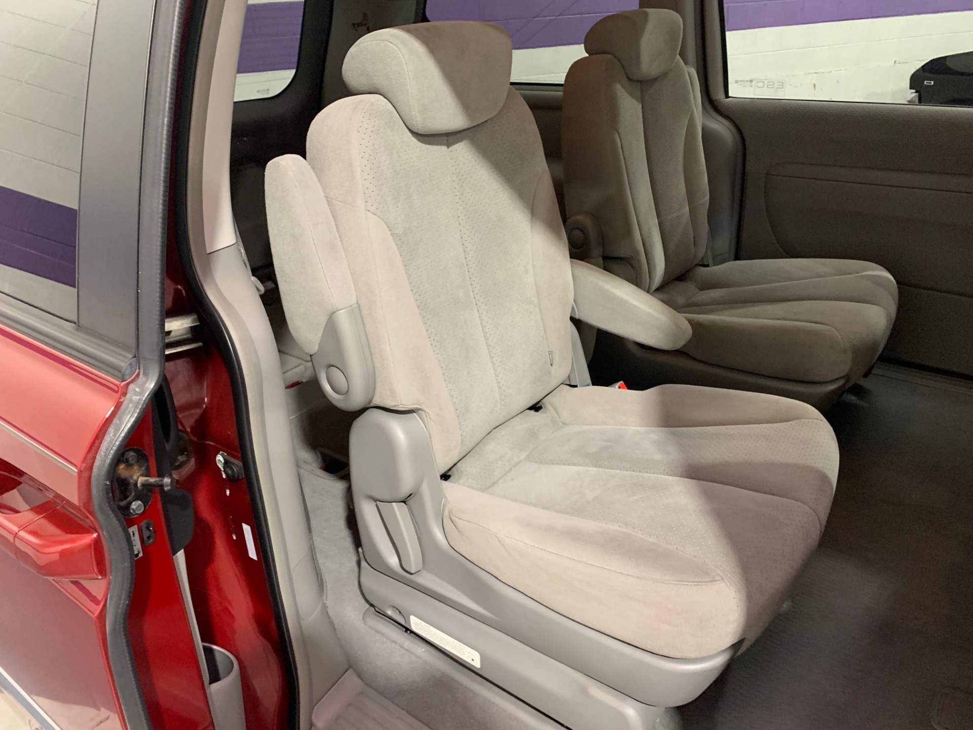 Used-2007-Hyundai-Entourage-SE-FWD