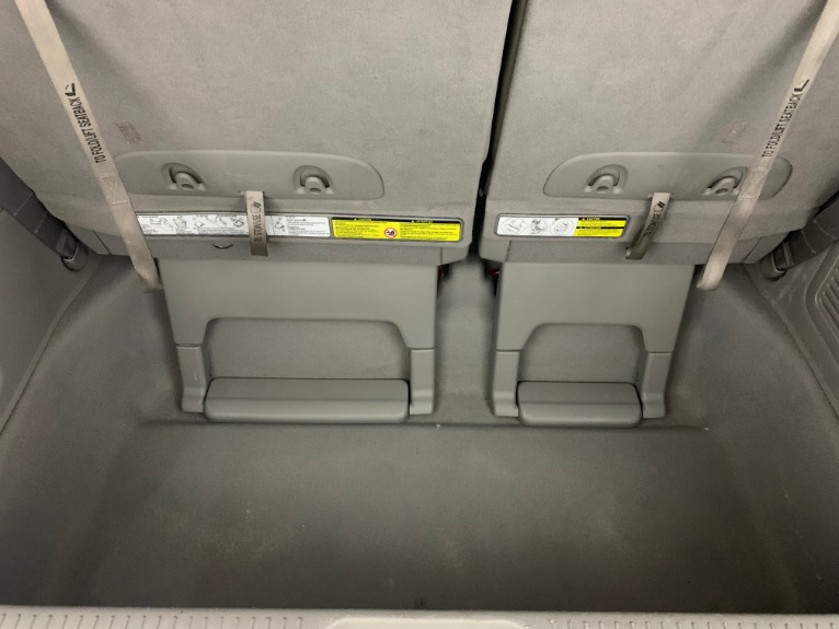 Used-2007-Hyundai-Entourage-SE-FWD