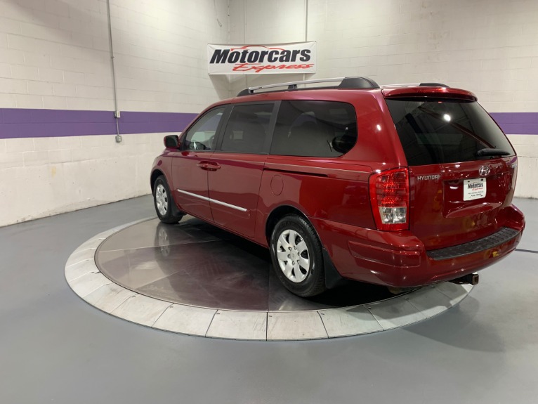 Used-2007-Hyundai-Entourage-SE-FWD