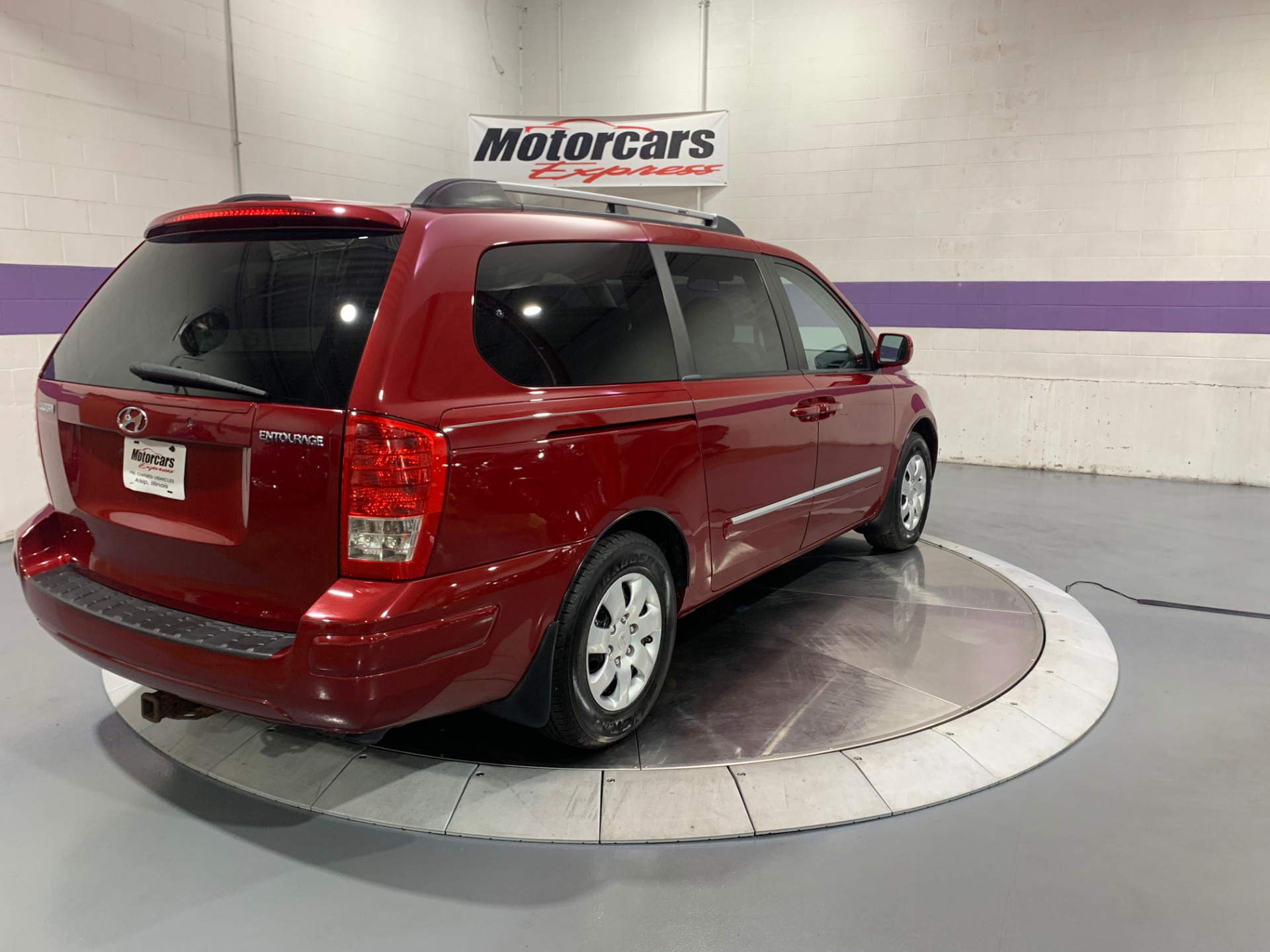 Used-2007-Hyundai-Entourage-SE-FWD