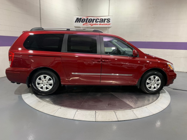 Used-2007-Hyundai-Entourage-SE-FWD
