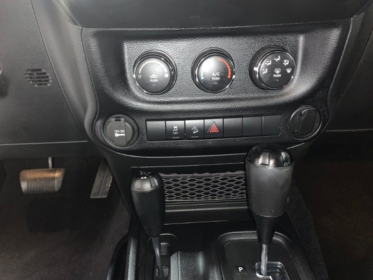 Used-2013-Jeep-Wrangler-Sport-4X4