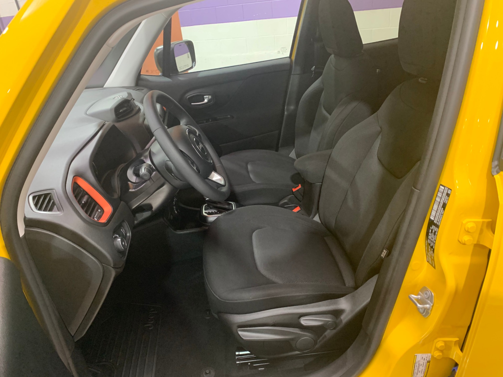 Used-2018-Jeep-Renegade-Sport-4X4