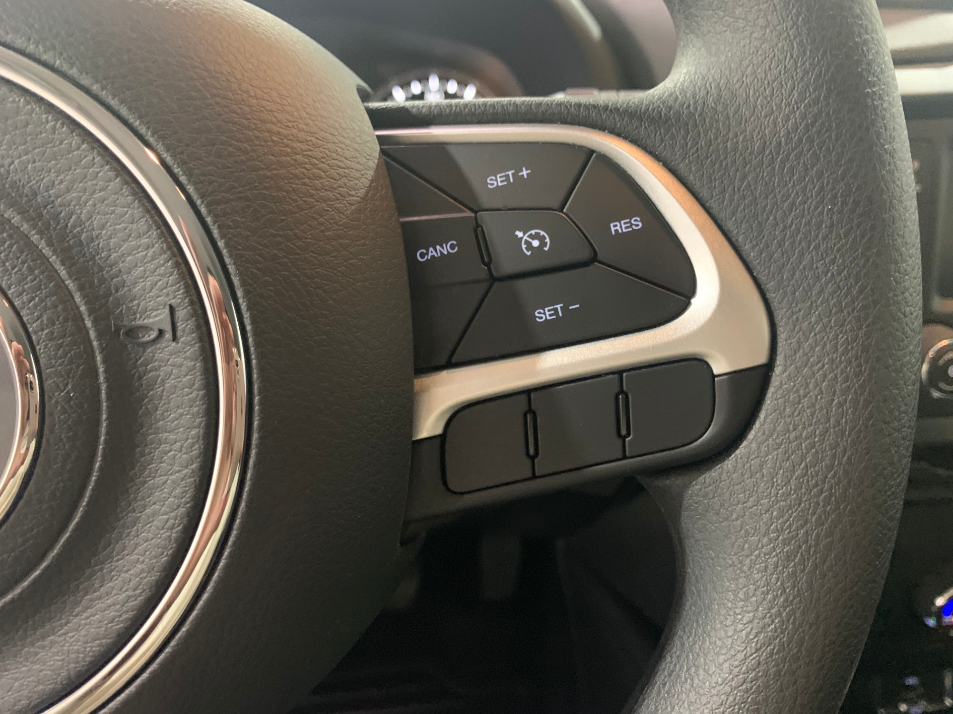 Used-2018-Jeep-Renegade-Sport-4X4