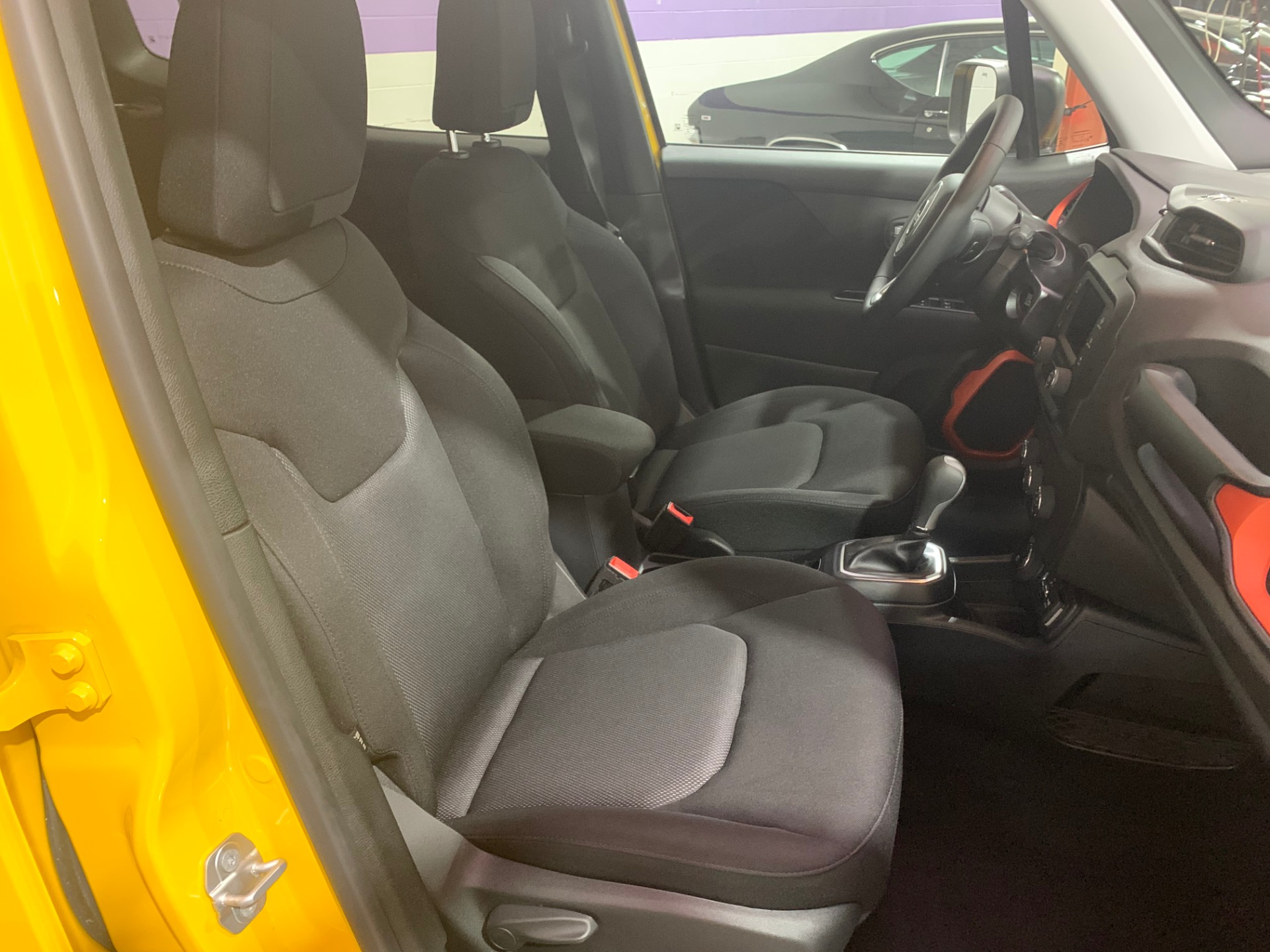 Used-2018-Jeep-Renegade-Sport-4X4