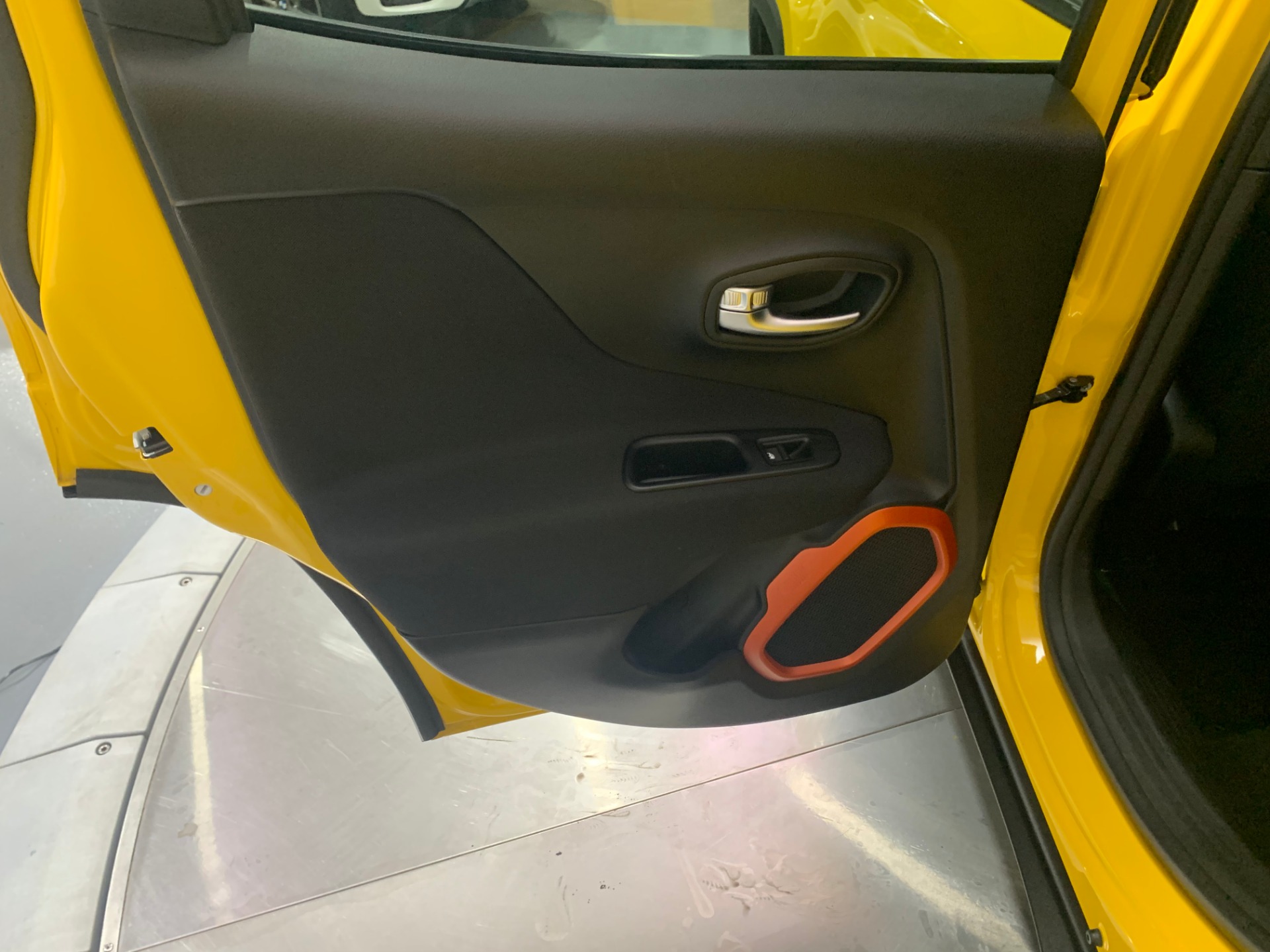 Used-2018-Jeep-Renegade-Sport-4X4