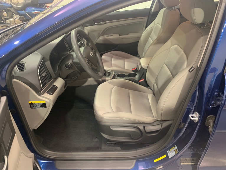 Used-2017-Hyundai-Elantra-SE-FWD
