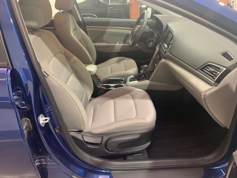Used-2017-Hyundai-Elantra-SE-FWD