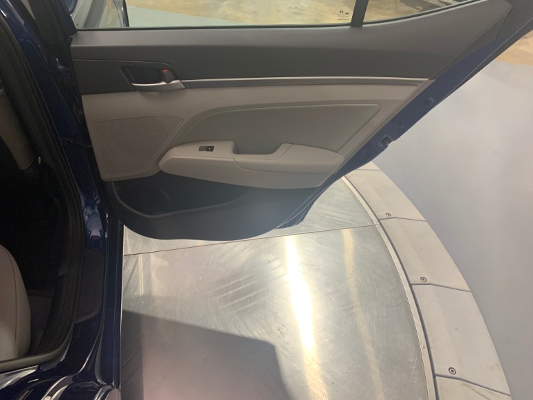 Used-2017-Hyundai-Elantra-SE-FWD