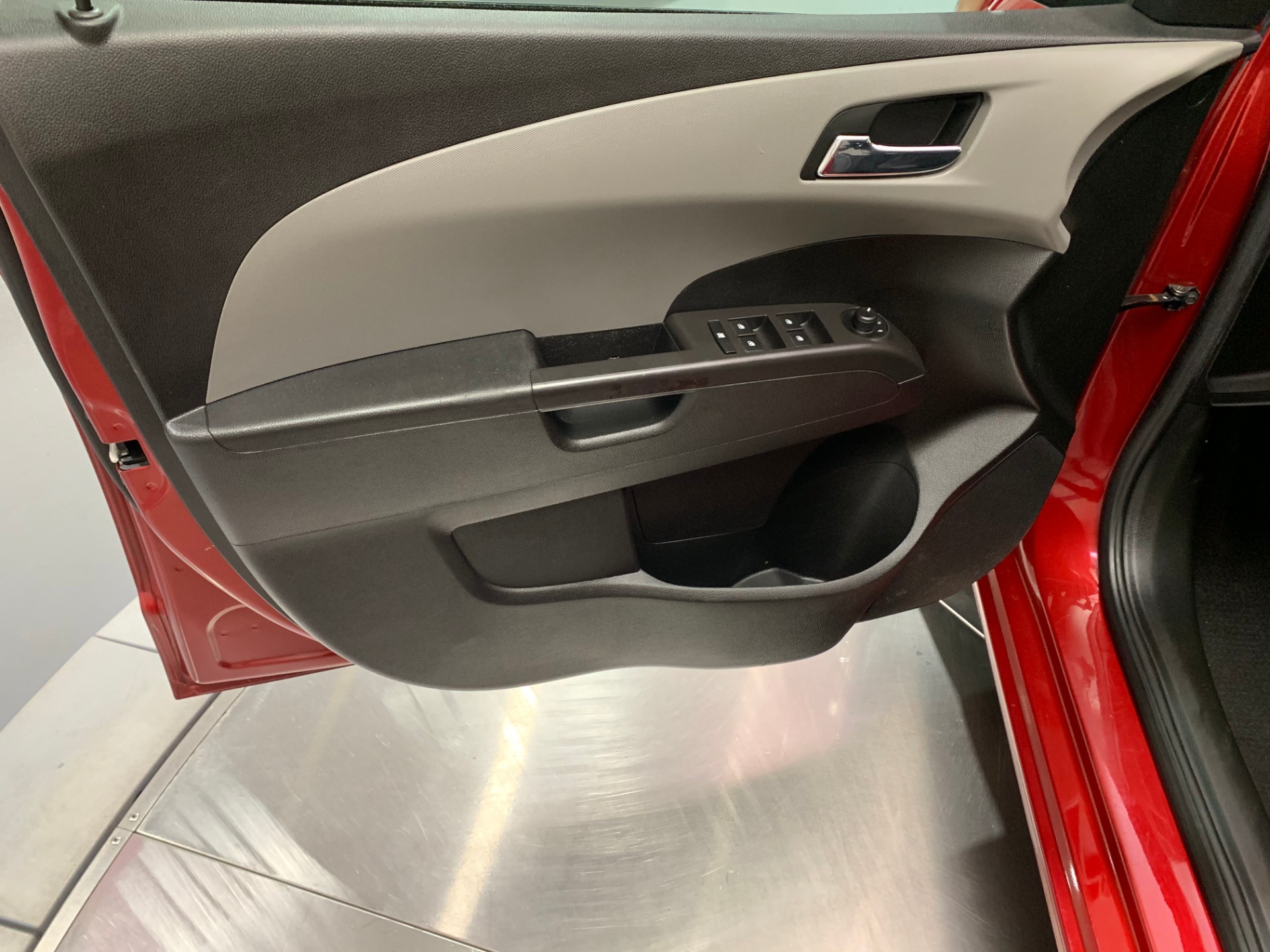 Used-2013-Chevrolet-Sonic-LT-Auto-FWD