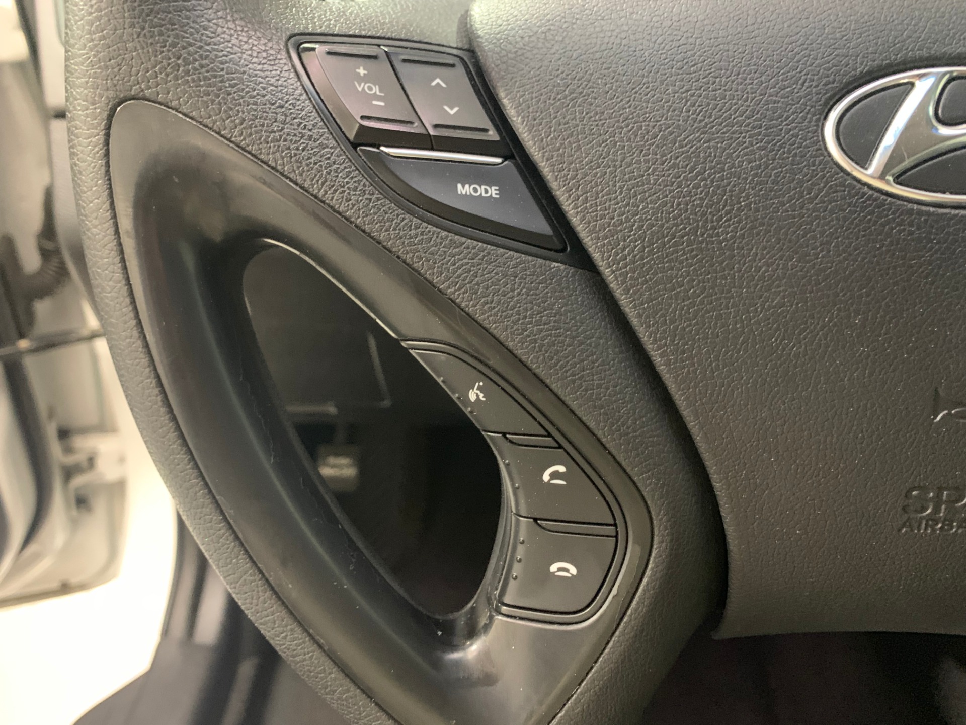 Used-2011-Hyundai-Sonata-SE-20T-FWD
