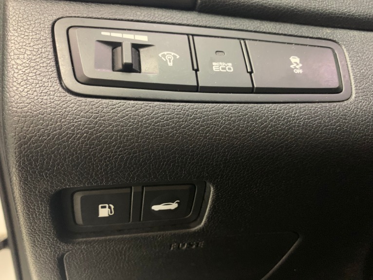 Used-2011-Hyundai-Sonata-SE-20T-FWD