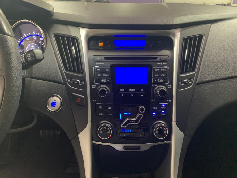 Used-2011-Hyundai-Sonata-SE-20T-FWD