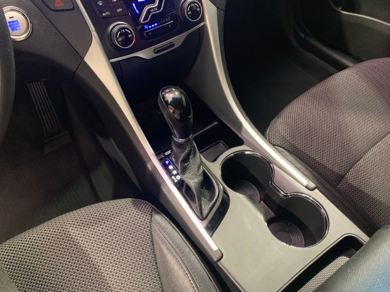 Used-2011-Hyundai-Sonata-SE-20T-FWD
