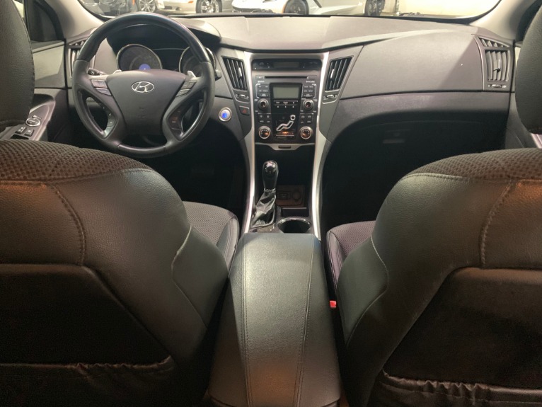 Used-2011-Hyundai-Sonata-SE-20T-FWD