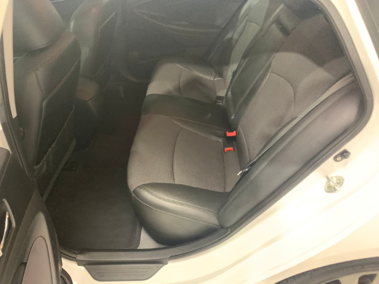 Used-2011-Hyundai-Sonata-SE-20T-FWD