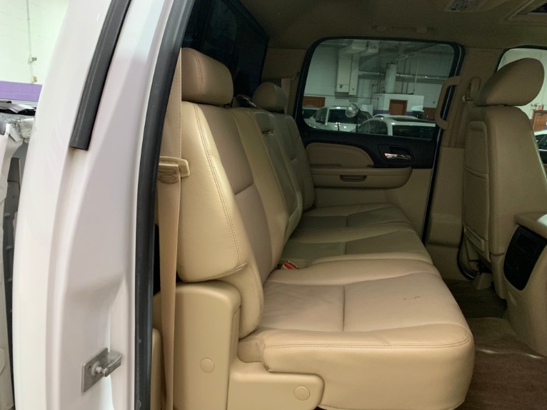 Used-2011-GMC-Sierra-K2500HD-Denali-Diesel-4X4