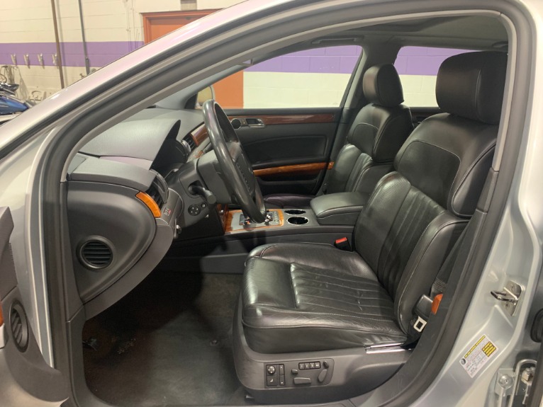 Used-2004-Volkswagen-Phaeton-V8