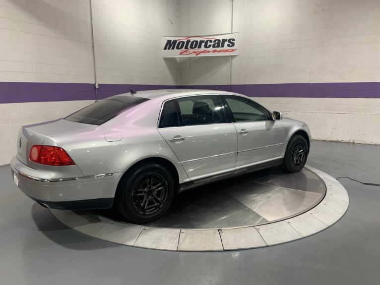 Used-2004-Volkswagen-Phaeton-V8