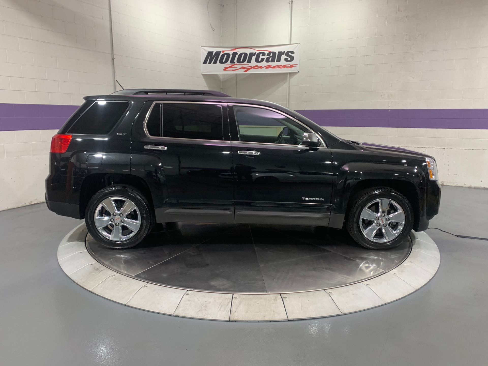 Used-2015-GMC-Terrain-SLT-1-AWD