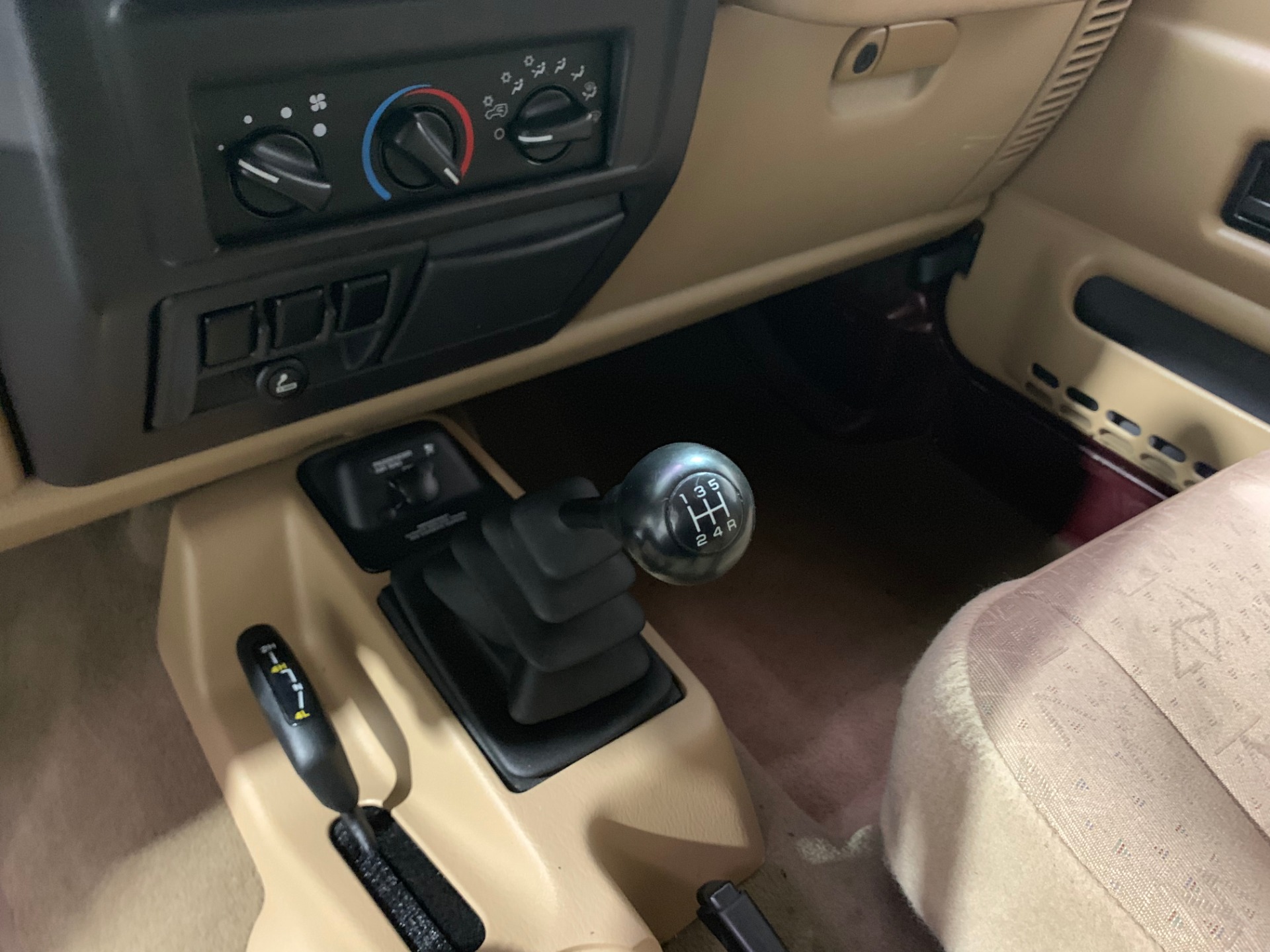 Used-2002-Jeep-Wrangler-Sport