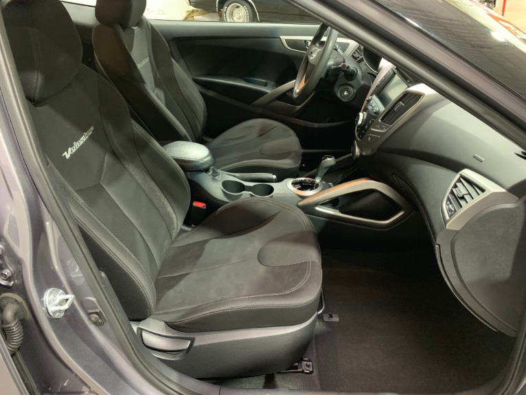 Used-2012-Hyundai-Veloster-FWD
