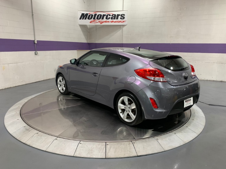 Used-2012-Hyundai-Veloster-FWD