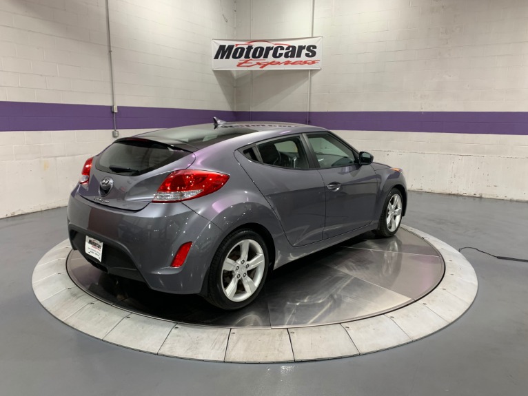 Used-2012-Hyundai-Veloster-FWD