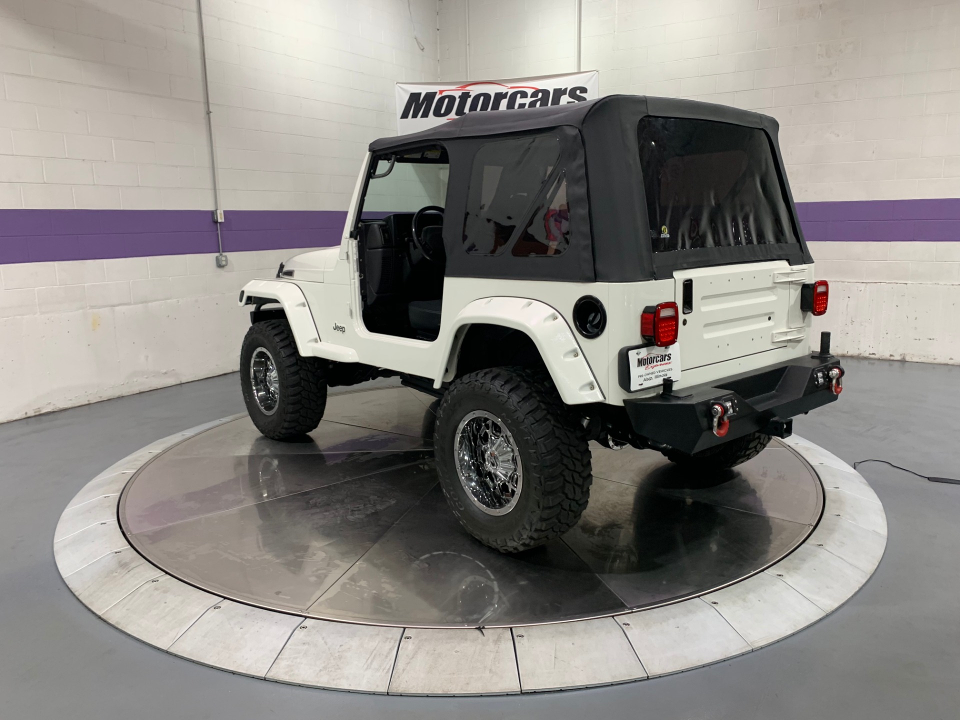 Used-2000-Jeep-Wrangler-SE