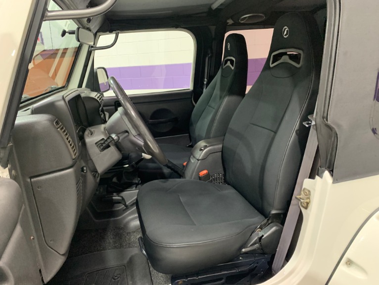 Used-2000-Jeep-Wrangler-SE